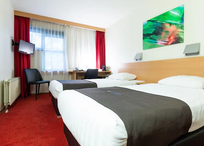 Bastion Voorschoten Hotell 3*