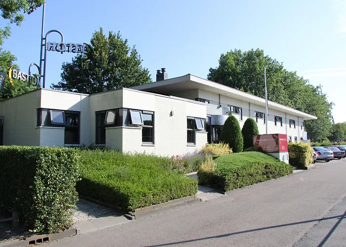 Bastion Voorschoten 3* Leiden