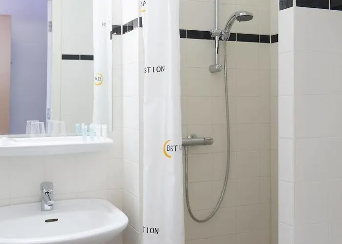 Bastion Voorschoten Hotell