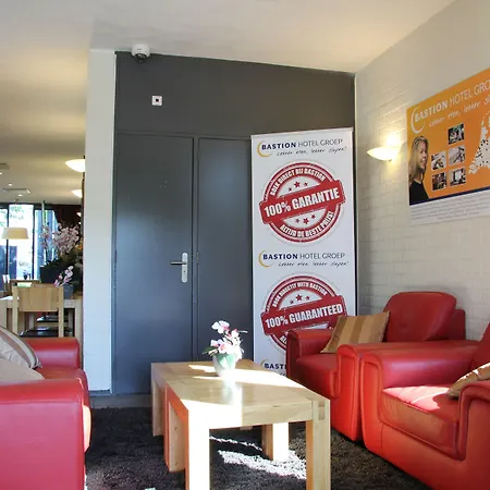 Bastion Voorschoten 호텔